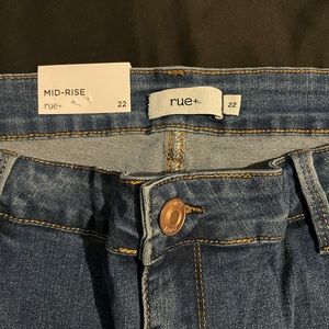 Plus Size Women’s Jeans